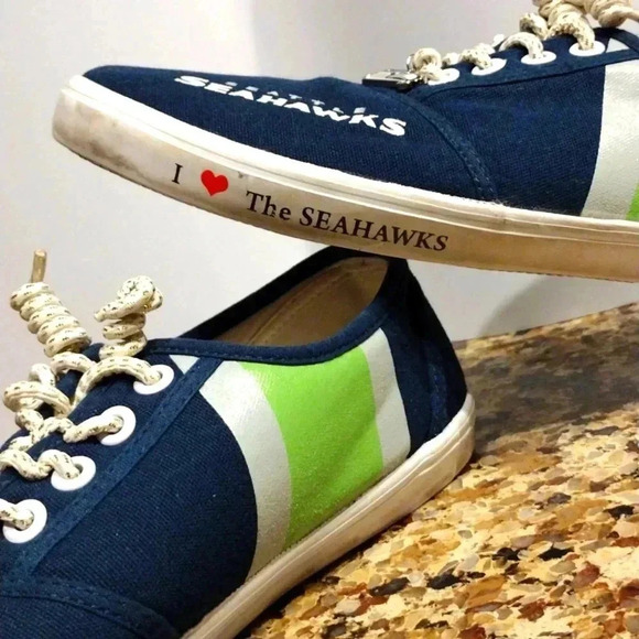 Seattle Seahawks Fan shoes - Picture 4 of 7